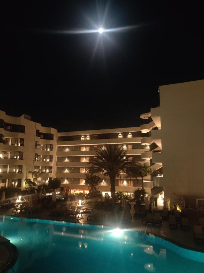 אדחה Luxury Apartment With Pool View מראה חיצוני תמונה