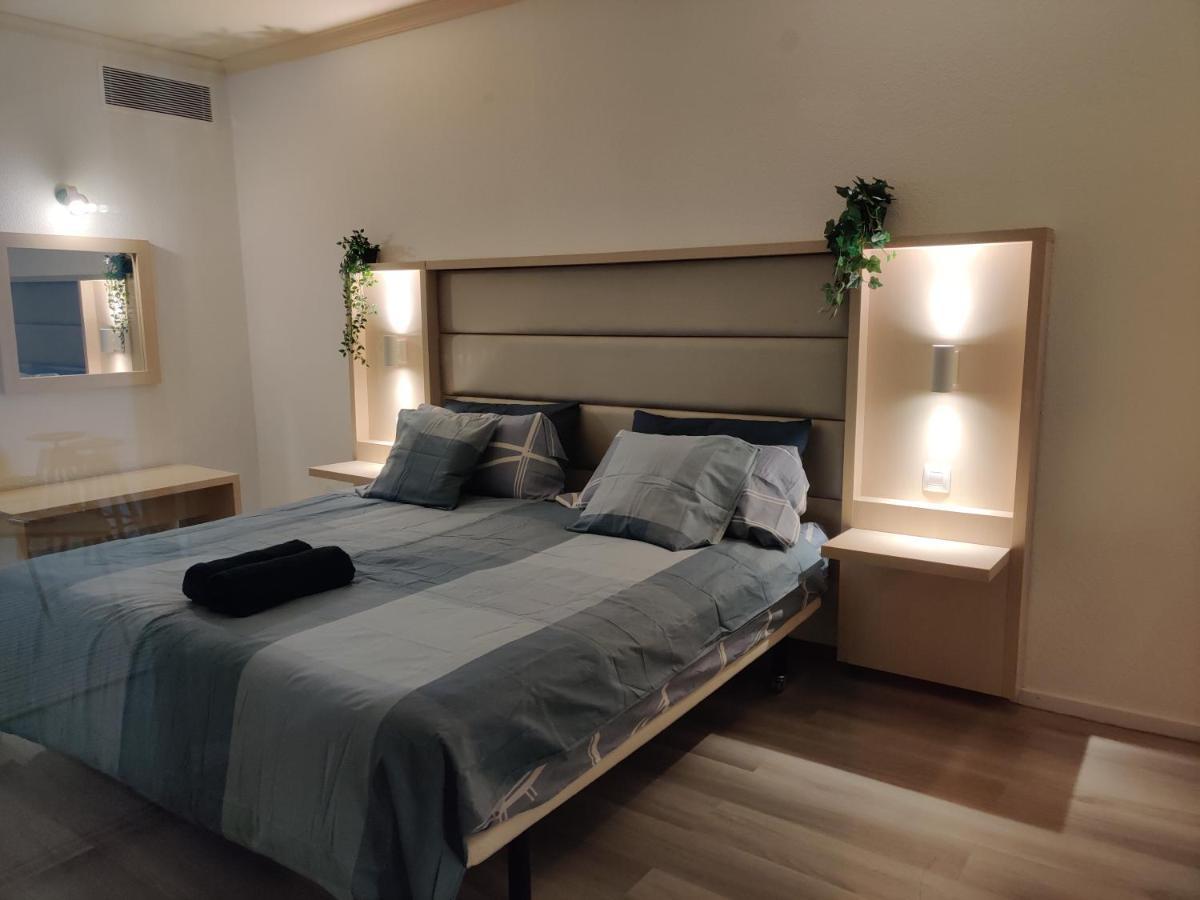 אדחה Luxury Apartment With Pool View מראה חיצוני תמונה