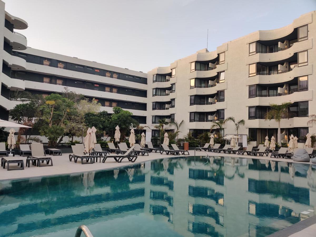 אדחה Luxury Apartment With Pool View מראה חיצוני תמונה