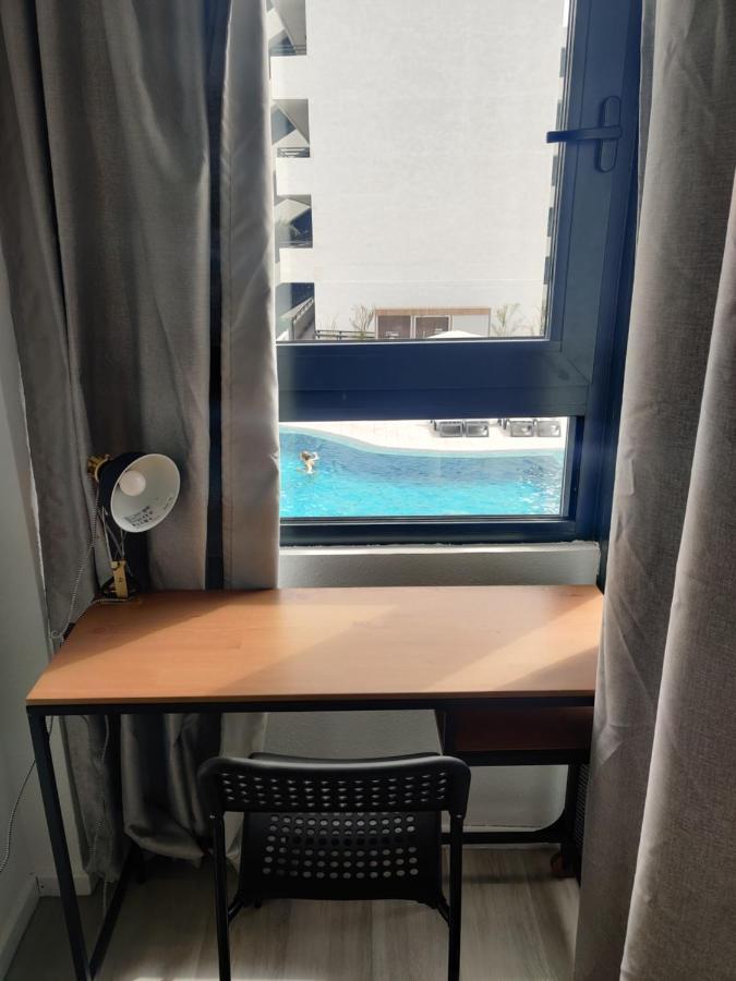 אדחה Luxury Apartment With Pool View מראה חיצוני תמונה