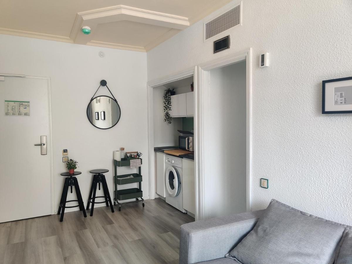 אדחה Luxury Apartment With Pool View מראה חיצוני תמונה